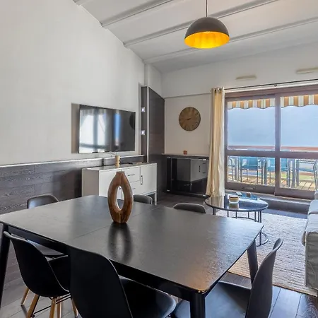 Les Cygnes - Exceptional Location With View - 3 Bedrooms *