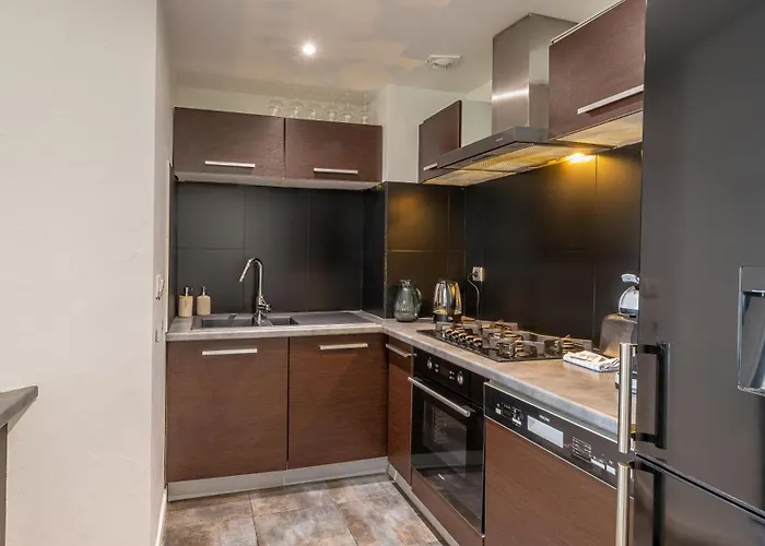 Les Cygnes - Exceptional Location With View - 3 Bedrooms