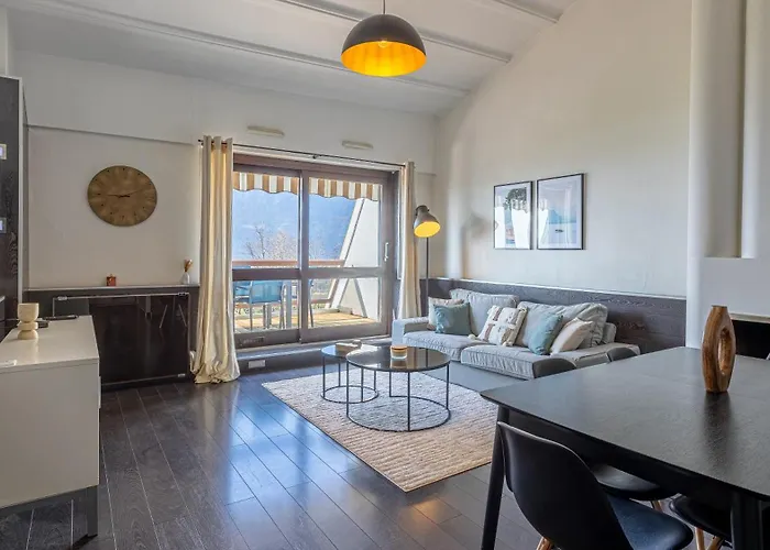 Les Cygnes - Exceptional Location With View - 3 Bedrooms Apartman *