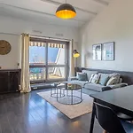 Les Cygnes - Exceptional Location With View - 3 Bedrooms Apartament *