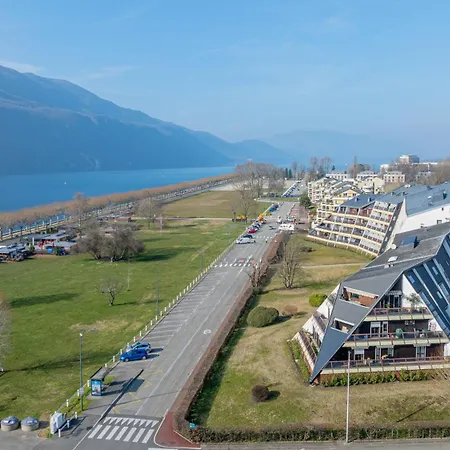 Les Cygnes - Exceptional Location With View - 3 Bedrooms *