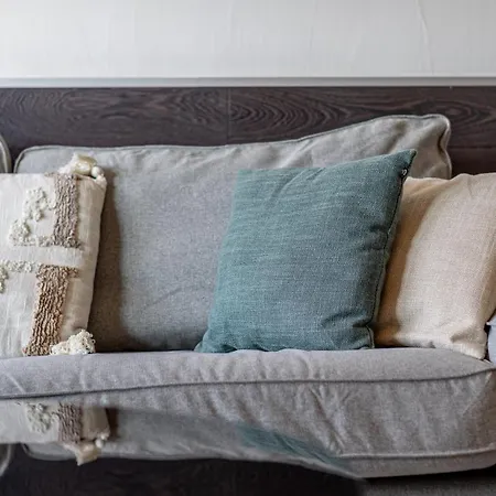 Les Cygnes - Exceptional Location With View - 3 Bedrooms