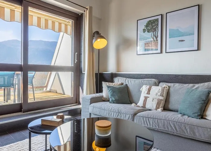 Les Cygnes - Exceptional Location With View - 3 Bedrooms 艾克斯莱班