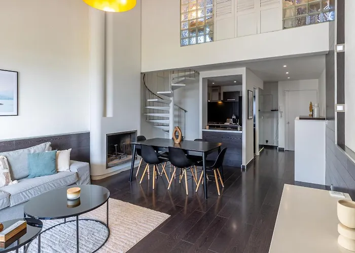 Les Cygnes - Exceptional Location With View - 3 Bedrooms 公寓 艾克斯莱班